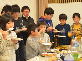 オーケストラとクワイアの交流会♪