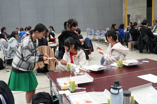 交流会名刺交換 DSC01977.JPG