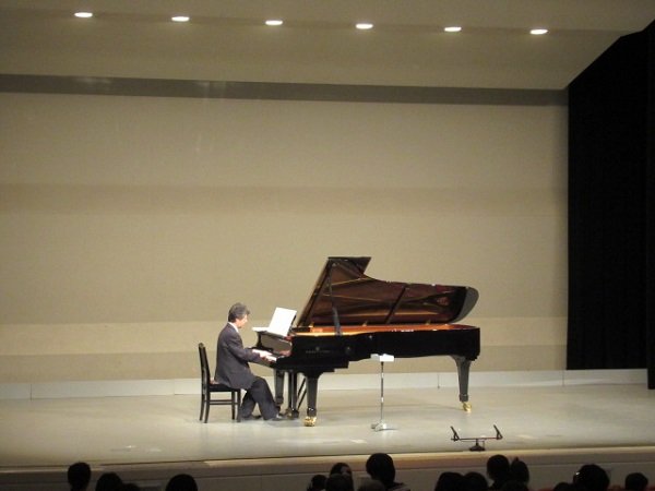 https://www.hcf.or.jp/facilities/hkb/report/IMG_4757.JPG